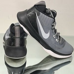 Nike Air Versitile Grey Black Basketball Shoes size 7